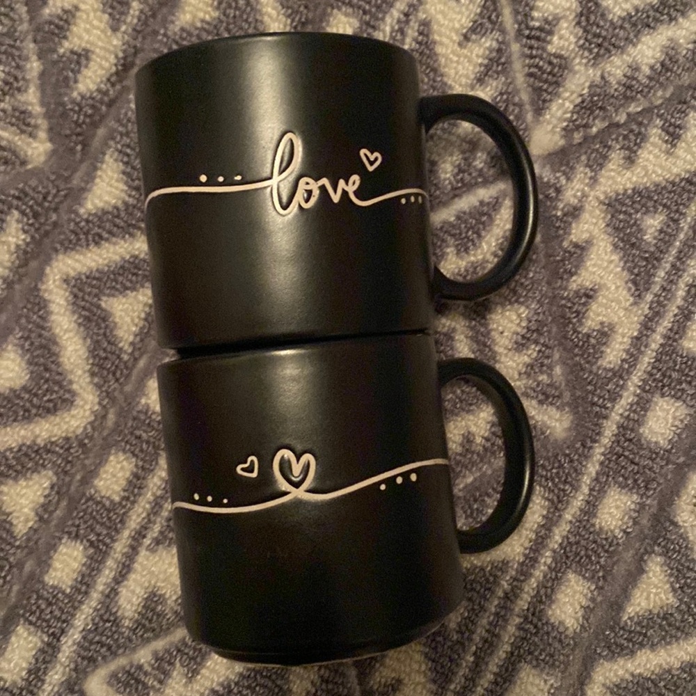 Stackable mugs